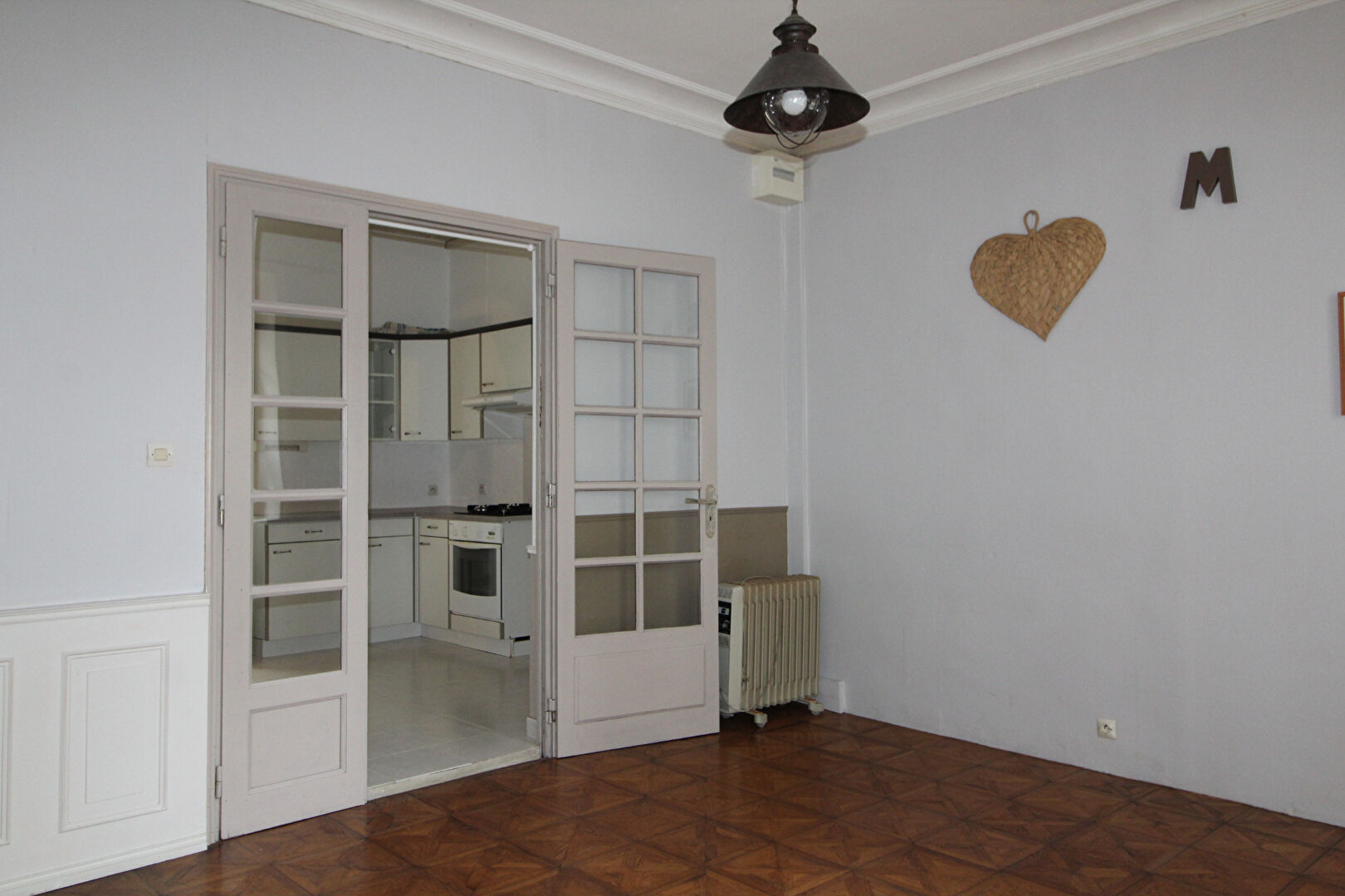BELLE ILE EN MER  VENTE Appartement  32.39 m\u00b2  sur cour + Cave
